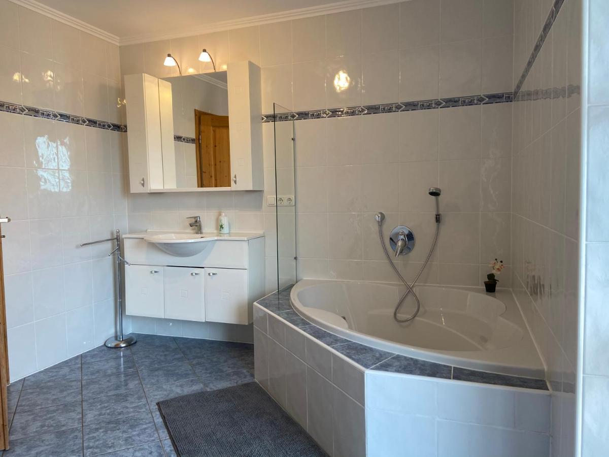 Ferienwohnung Mit Bergblick Unterammergau Exterior foto